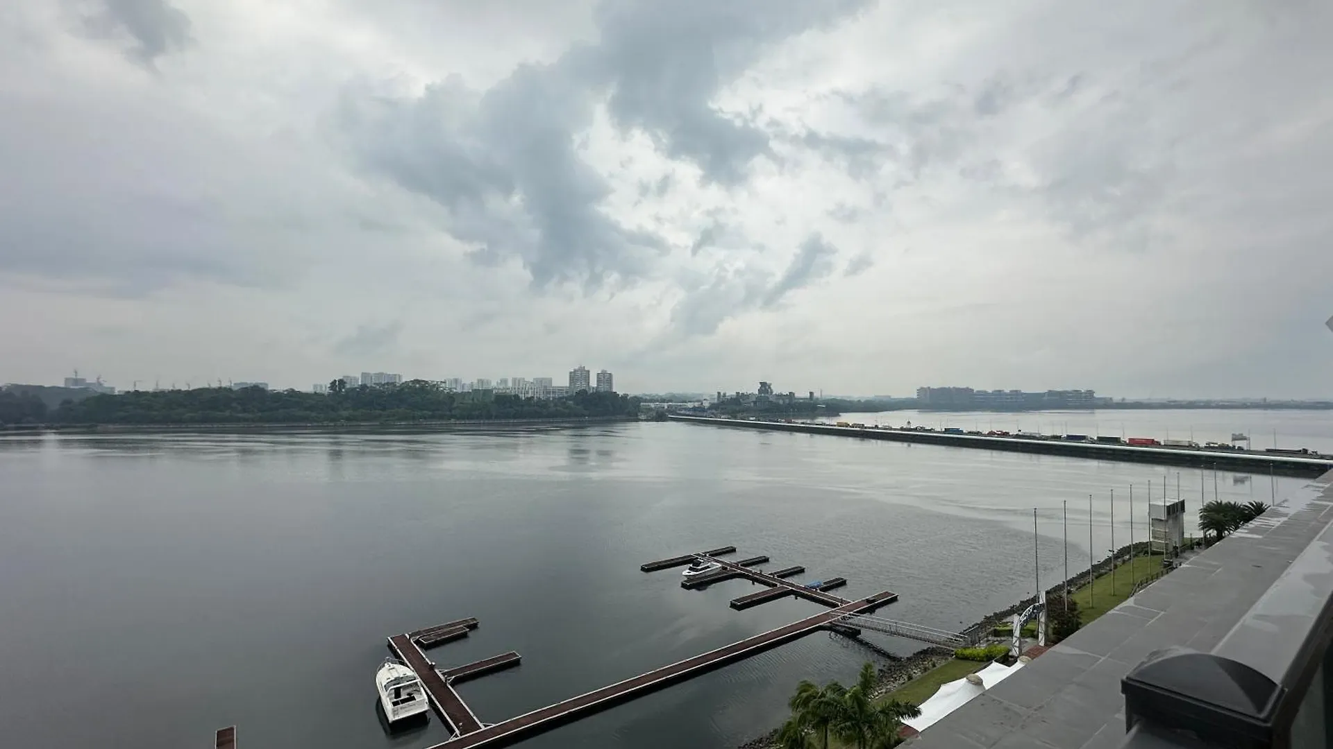 Seaview Cozy Room R&F Princess Cove Johor Bahru By Yijia Apartment